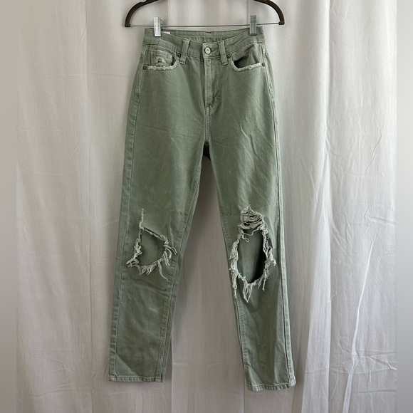 American Eagle Outfitters Denim - American Eagle Straight Leg Distressed Mom Jeans in Moss Green Womens Size 0